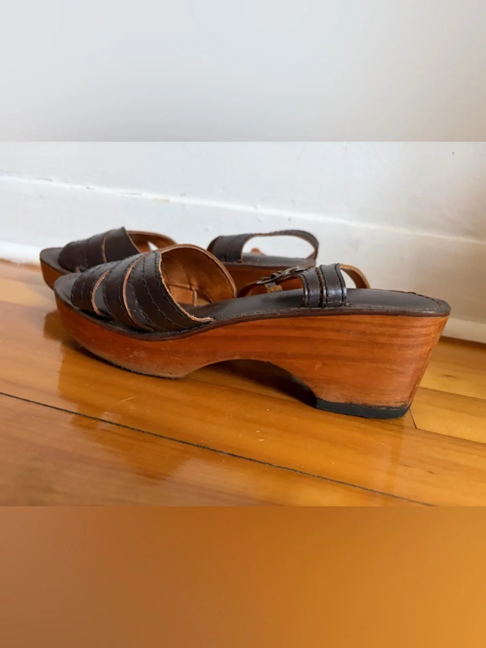 Vintage 1970s Brown Leather Platform Sandals Made in Brazil - Picture 3 of 11